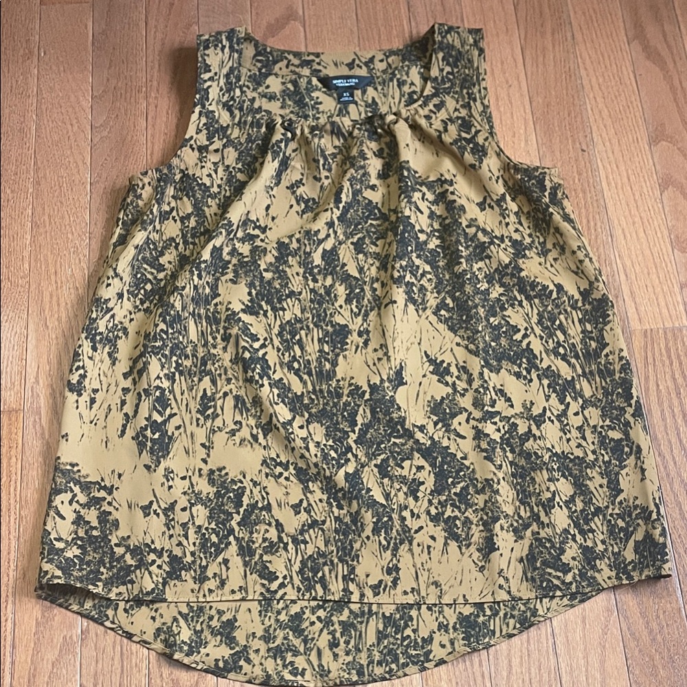 Simply Vera Vera Wang Black and Tan Sleeveless Blouse